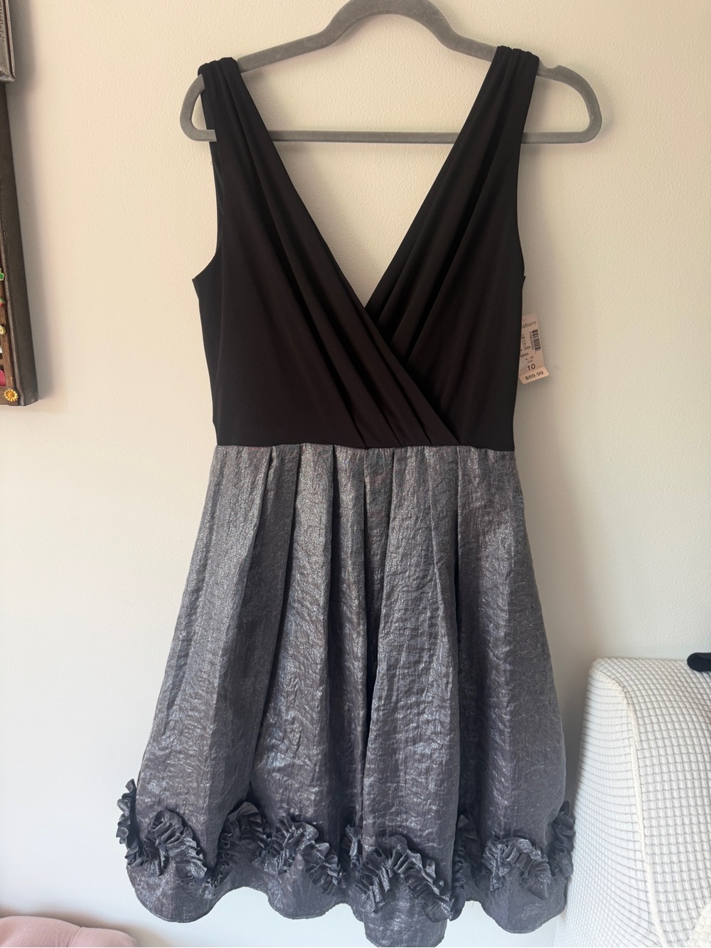dressbarn Black Bodice with Silver Textured Sleevely Cocktail Dress